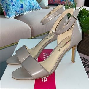 Nine West X InStyle Lizzy Grey Sandal open toe 6.5